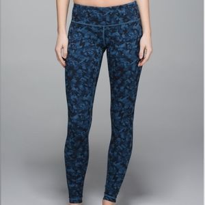 Lululemon Wunder Under  Luon Mystic Jungle Hawk Blue Harbor Blue
